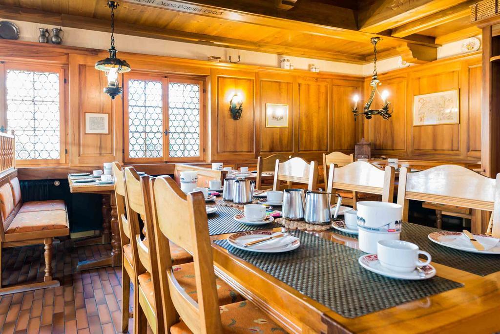 Swiss Chalet-Style Hotel Walliser Spycher Riederalp Buitenkant foto