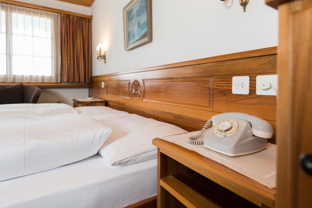 Swiss Chalet-Style Hotel Walliser Spycher Riederalp Buitenkant foto