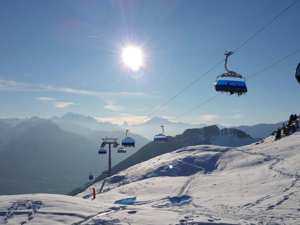 Swiss Chalet-Style Hotel Walliser Spycher Riederalp Buitenkant foto